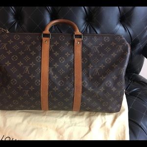 Authentic Keep all 45 carry on.